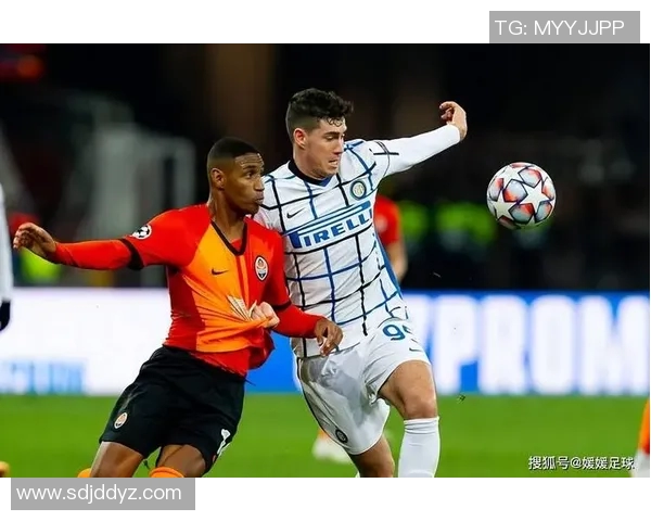 享克与贝西克塔斯最新赛事对决分析及精彩回顾 享克与贝西克塔斯最新赛事对决分析及精彩回顾