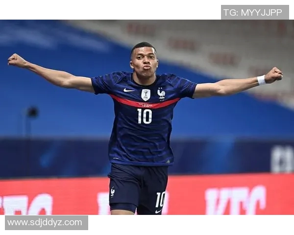 克里夫顿与北西兰激战正酣比分揭晓引发球迷热议